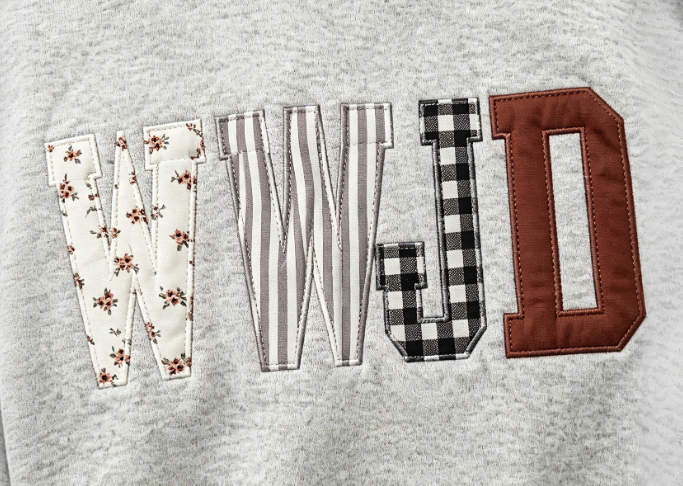 Women’s Oversized Letter Patchwork Sweatshirt – Casual Crewneck Pullover
