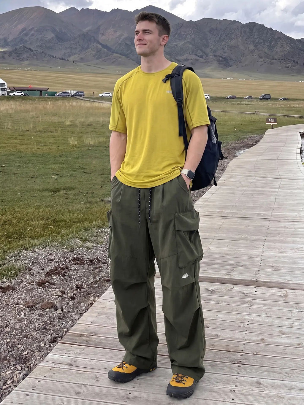 Men's Loose-Cut Hiking Pants - Lightweight Water-Resistant Quick-Dry Male Clothing